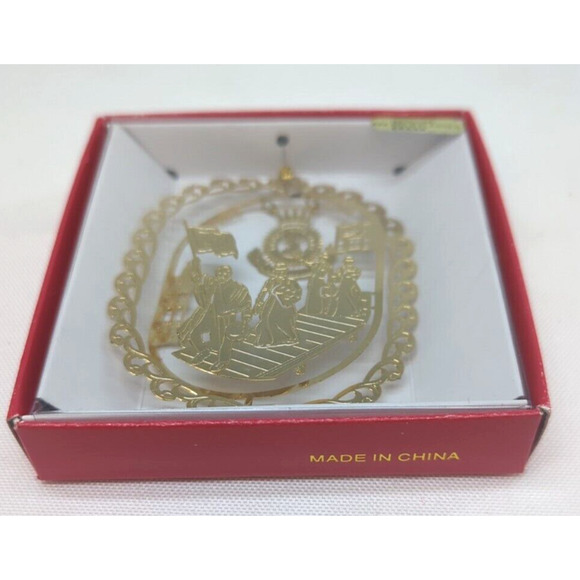 2004 Salvation Army 24K Gold Flashed Brass Christmas Ornament 3-D Dangler Cutout - Picture 3 of 5